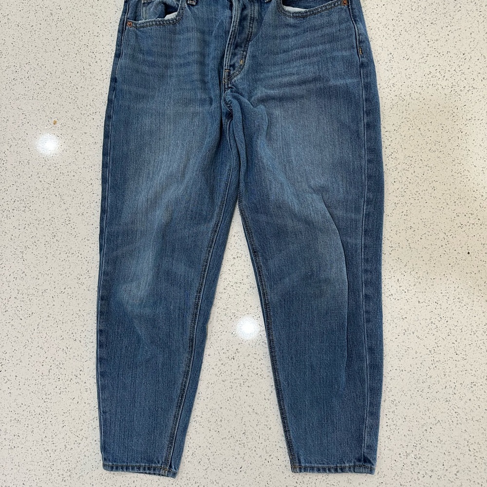 Old Navy Men's Relaxed Blue Jeans